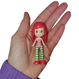 Strawberry Shortcake Pvc Figure